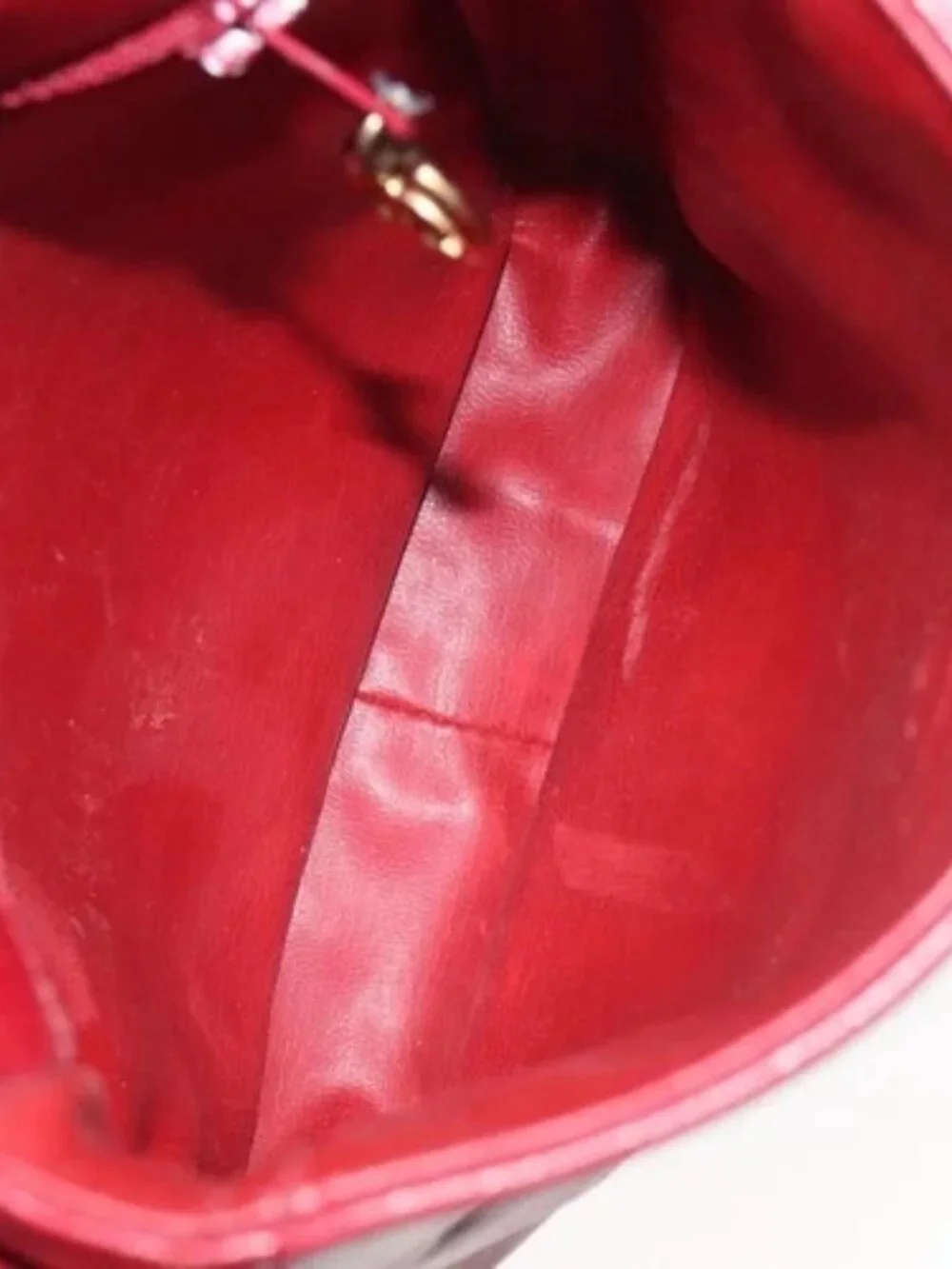 CHANEL brand	chanel color	red
